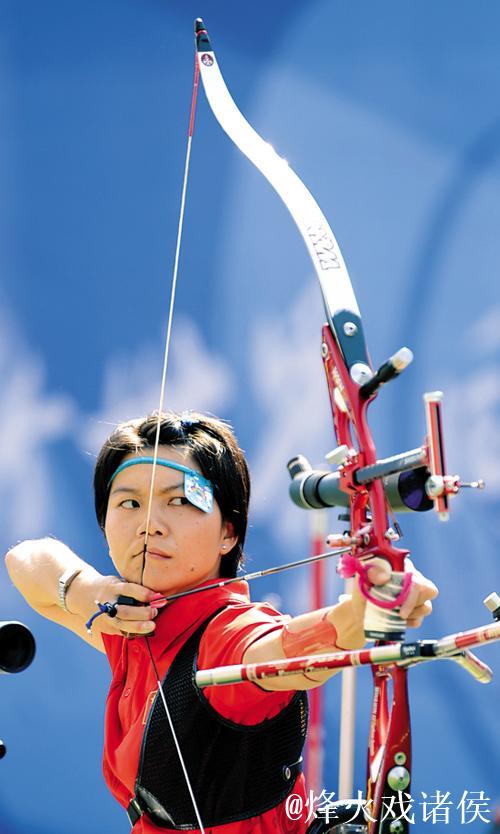 轮椅射箭摘金，萧彦红车祸后重塑人生